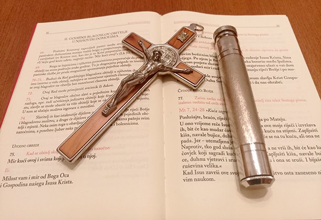 biblija-kriz-blagoslov